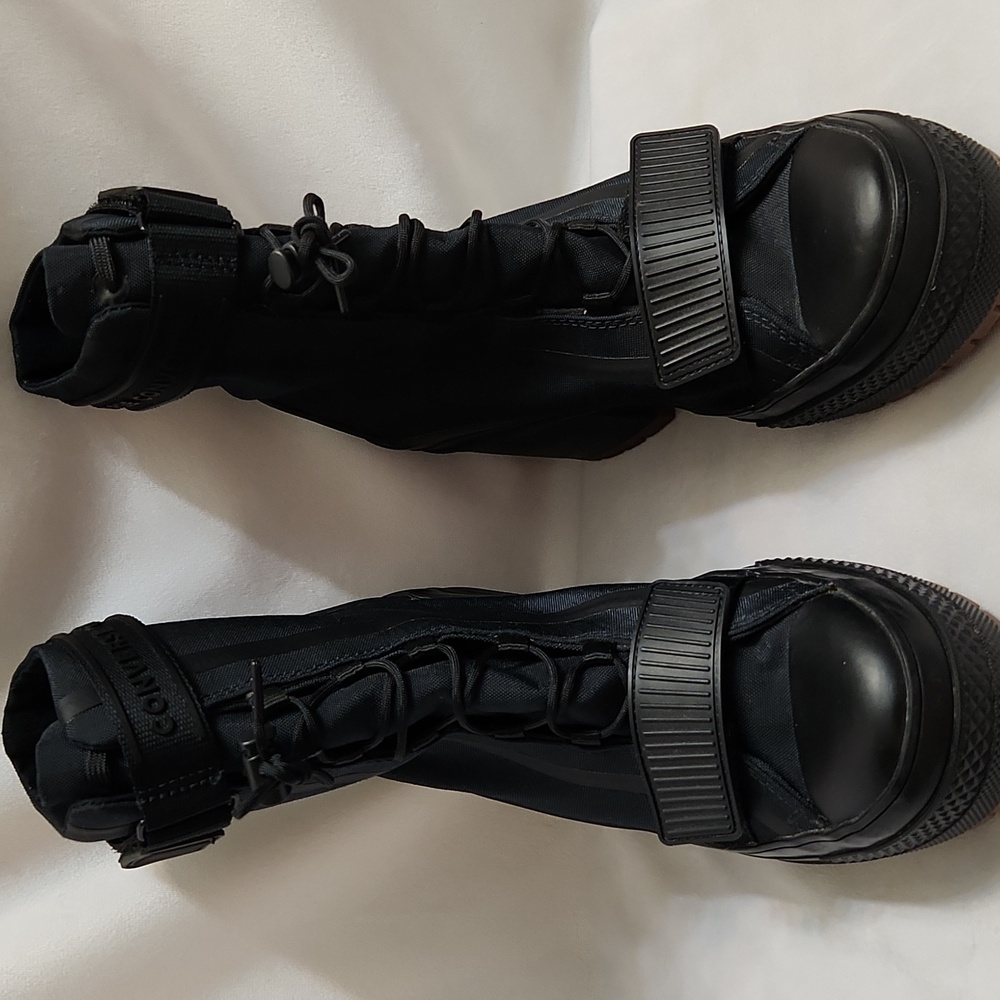 Converse CTAS GR82 Extra High Black Velcro Platform Heeled Boots (W Size 8.5)